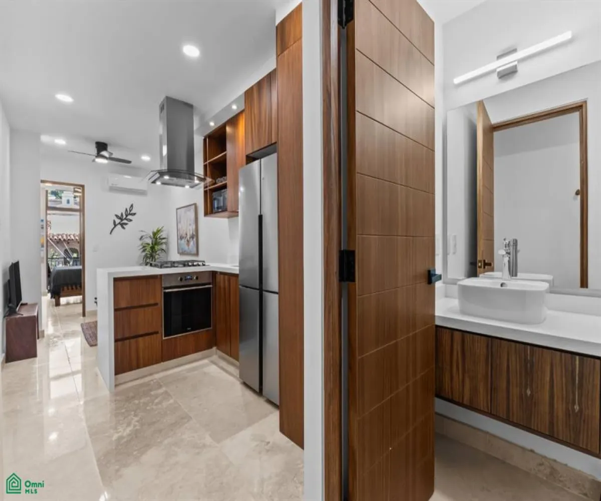 Departamento En Venta,Emiliano Zapata,Aquiles Serdán 374 Interior 6, Puerto Vallarta, Jalisco 48380, 1 Cuarto,1 Baño,Aquiles Serdán,MX251030383