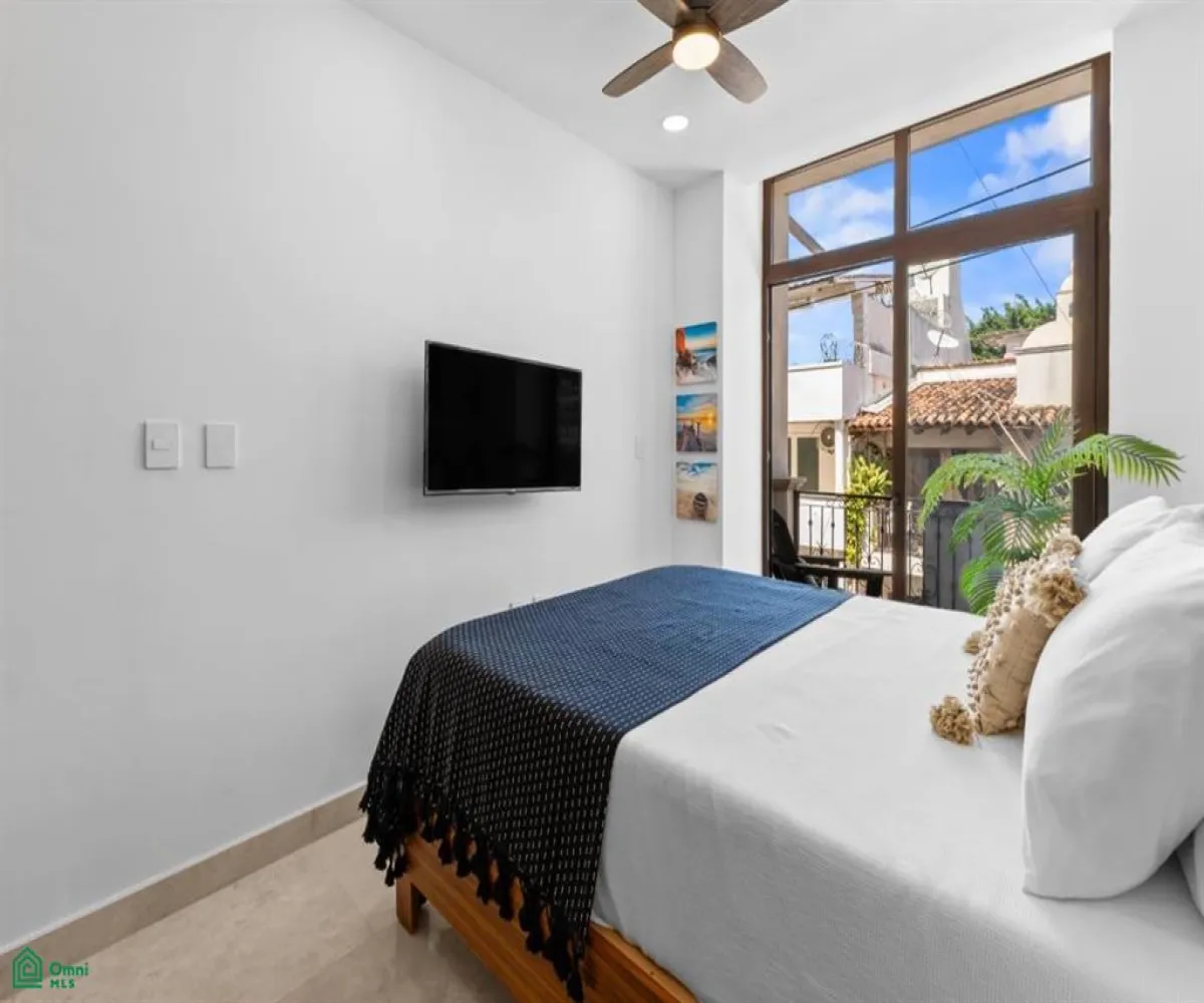 Departamento En Venta,Emiliano Zapata,Aquiles Serdán 374 Interior 6, Puerto Vallarta, Jalisco 48380, 1 Cuarto,1 Baño,Aquiles Serdán,MX251030383