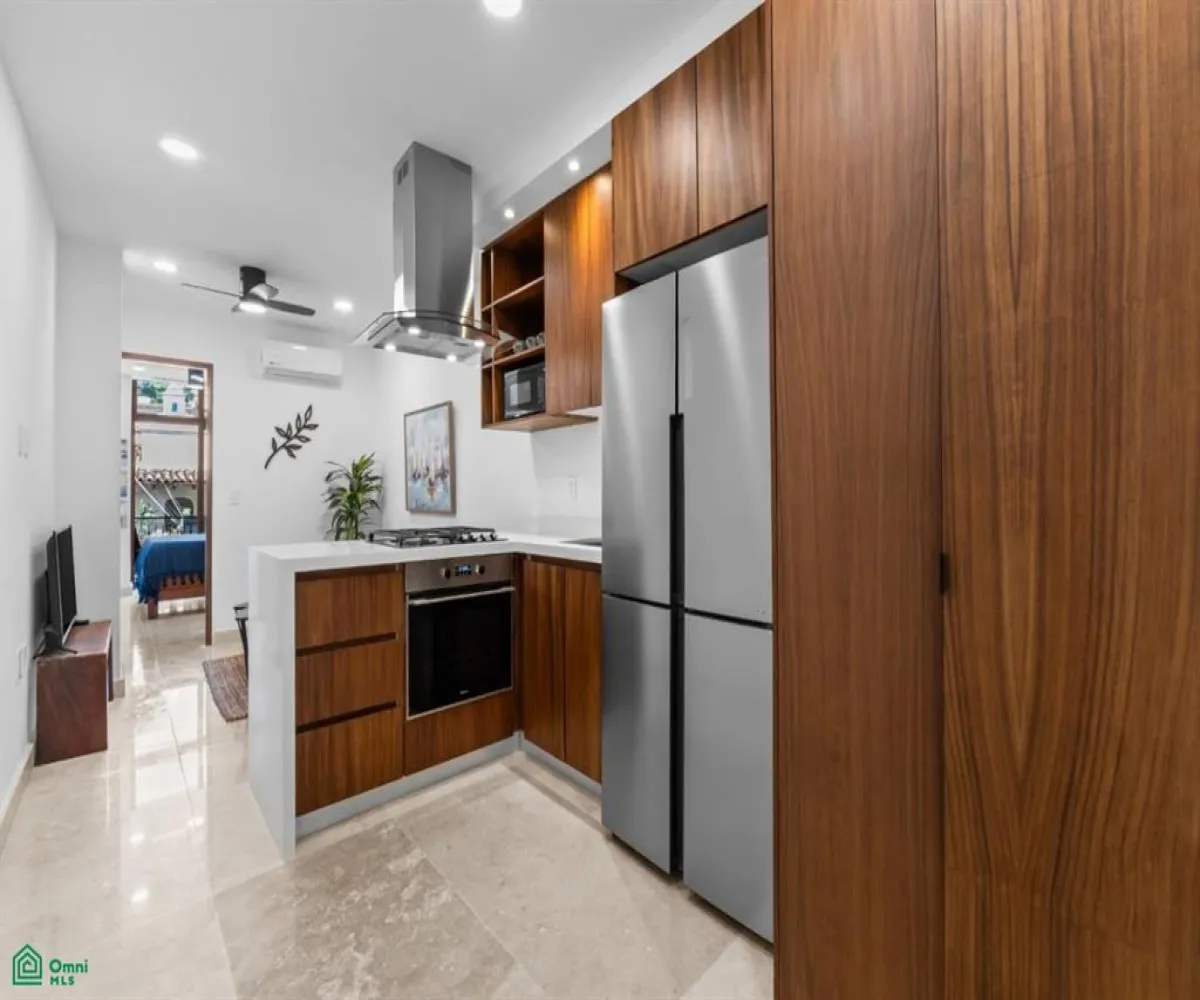 Departamento En Venta,Emiliano Zapata,Aquiles Serdán 374 Interior 6, Puerto Vallarta, Jalisco 48380, 1 Cuarto,1 Baño,Aquiles Serdán,MX251030383