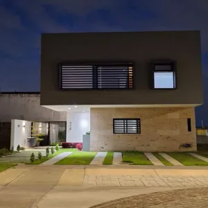 Casa En Venta,Santa Ana Tepetitlán,Boulevard Bosques de Santa Anita 2377 114, Tlajomulco de Zúñiga, Jalisco 45645, 3 Habitaciones,3 Baños,Boulevard Bosques de Santa Anita,1,poHd105