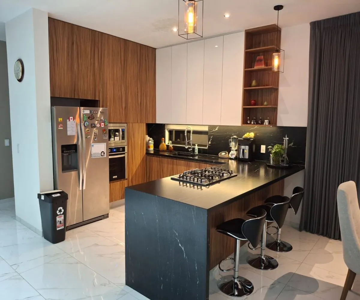 Casa En Venta,Santa Ana Tepetitlán,Boulevard Bosques de Santa Anita 2377 114, Tlajomulco de Zúñiga, Jalisco 45645, 3 Habitaciones,3 Baños,Boulevard Bosques de Santa Anita,1,poHd105