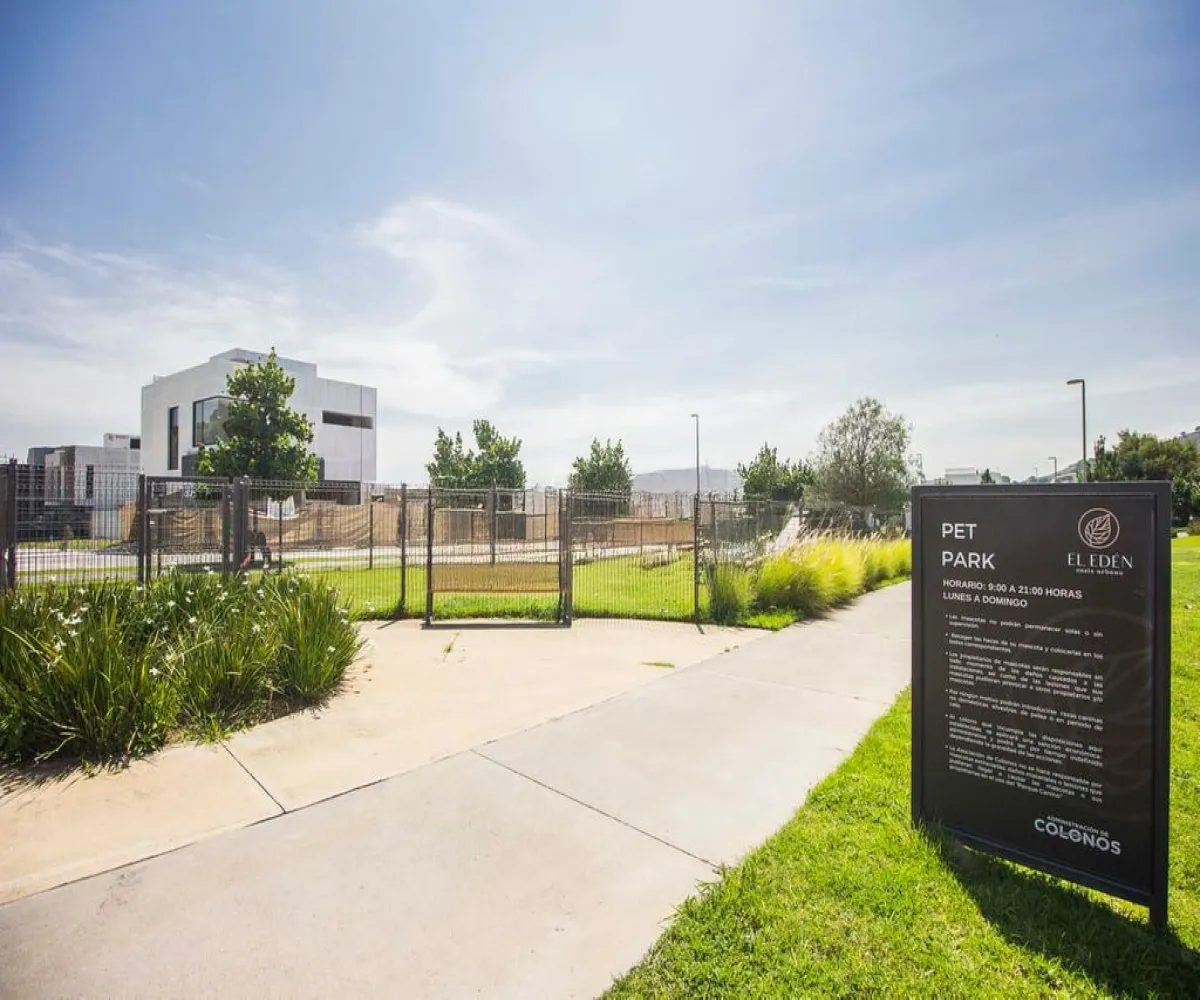 Casa En Venta,Santa Ana Tepetitlán,Boulevard Bosques de Santa Anita 2377 114, Tlajomulco de Zúñiga, Jalisco 45645, 3 Habitaciones,3 Baños,Boulevard Bosques de Santa Anita,1,poHd105