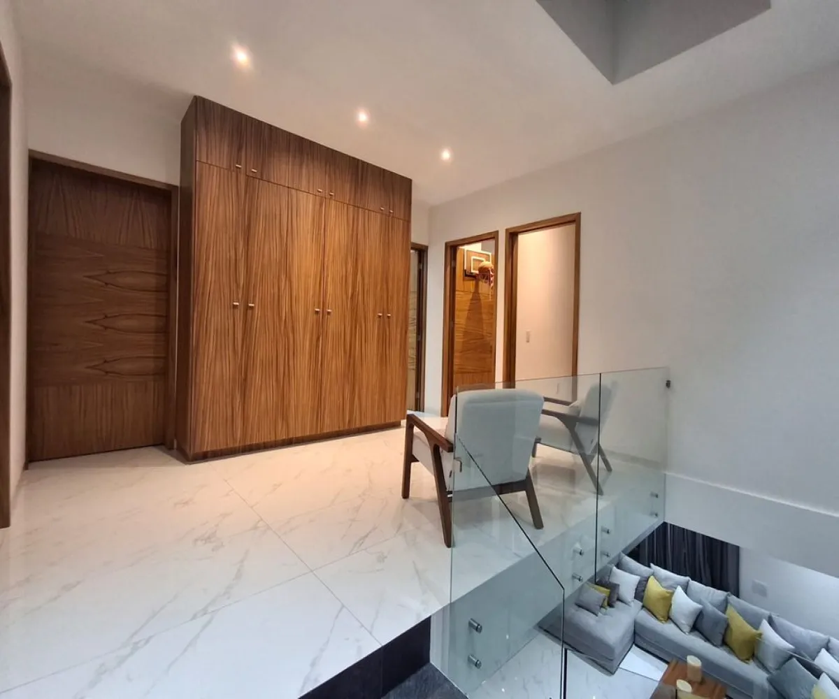 Casa En Venta,Santa Ana Tepetitlán,Boulevard Bosques de Santa Anita 2377 114, Tlajomulco de Zúñiga, Jalisco 45645, 3 Habitaciones,3 Baños,Boulevard Bosques de Santa Anita,1,poHd105