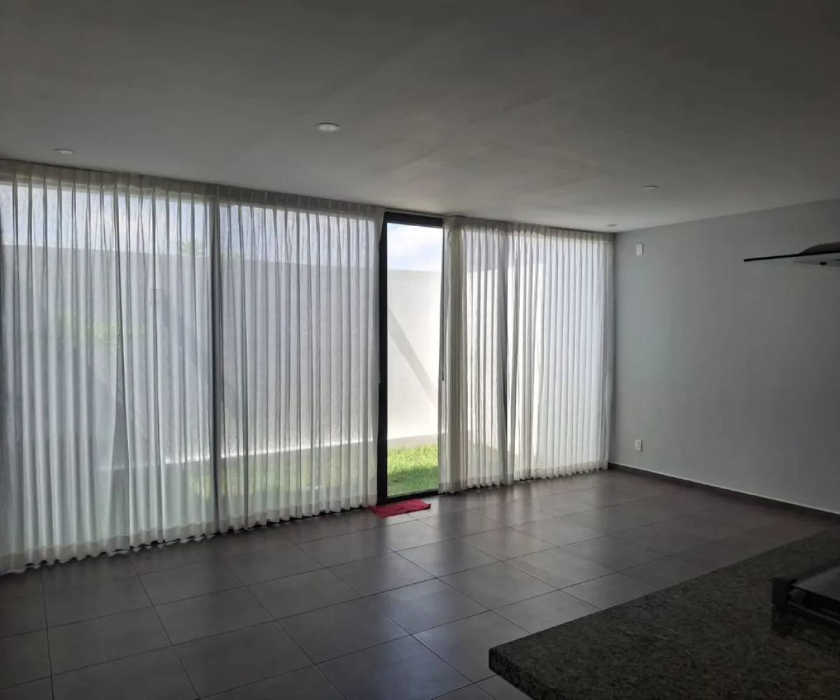 Casa En Renta,Paraje,Avenida Vuelo de las Grullas 200 166, Tlajomulco de Zúñiga, Jalisco 45645, 3 Habitaciones,2 Baños,Avenida Vuelo de las Grullas,1,prwt4uq