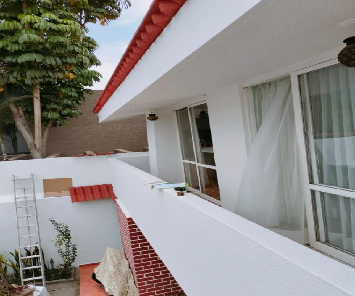 Casa En Venta,Mansiones del Real ,Av. Niños Heroes 1437, Zapotlán el Grande, Jalisco 49032, 5 Habitaciones,5 Baños,Av. Niños Heroes ,1,pME2eVO