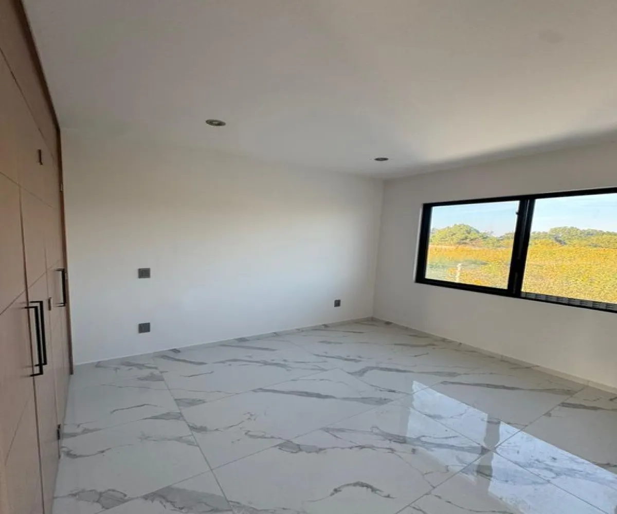 Casa En Venta,Parques Vallarta,Av. Paseo del Parque 2055, Zapopan, Jalisco 45134, 4 Habitaciones,4 Baños,Av. Paseo del Parque,1,pIikiES