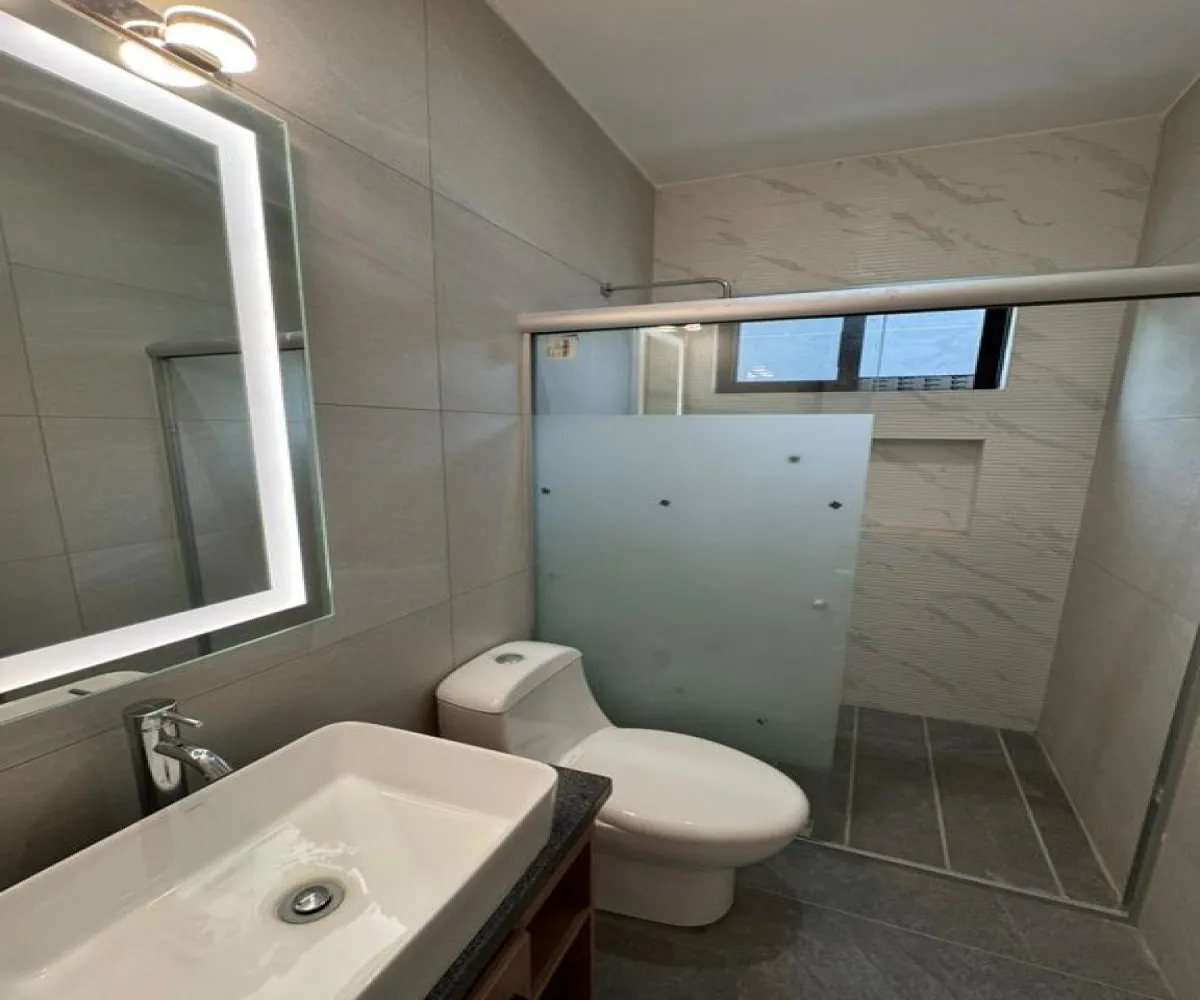 Casa En Venta,Parques Vallarta,Av. Paseo del Parque 2055, Zapopan, Jalisco 45134, 4 Habitaciones,4 Baños,Av. Paseo del Parque,1,pIikiES