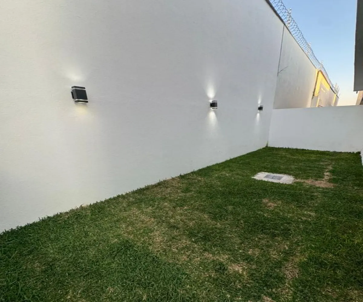 Casa En Venta,Parques Vallarta,Av. Paseo del Parque 2055, Zapopan, Jalisco 45134, 4 Habitaciones,4 Baños,Av. Paseo del Parque,1,pIikiES