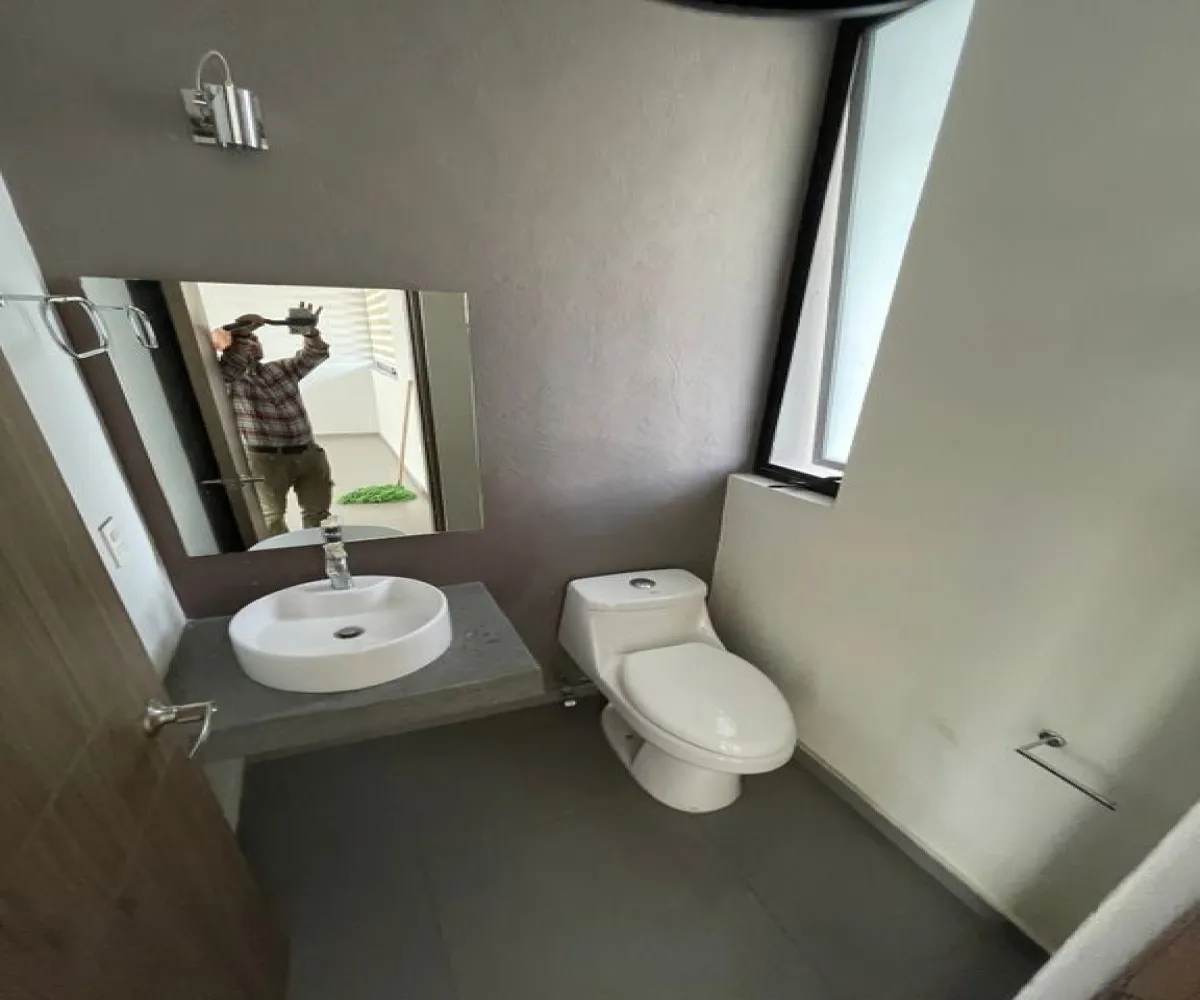 Casa En Venta,Santa Ana Tepetitlán,Prolongación Mariano Otero 3815 8, Zapopan, Jalisco 45230, 3 Habitaciones,1 Baño,Prolongación Mariano Otero,2,pk8qK4V