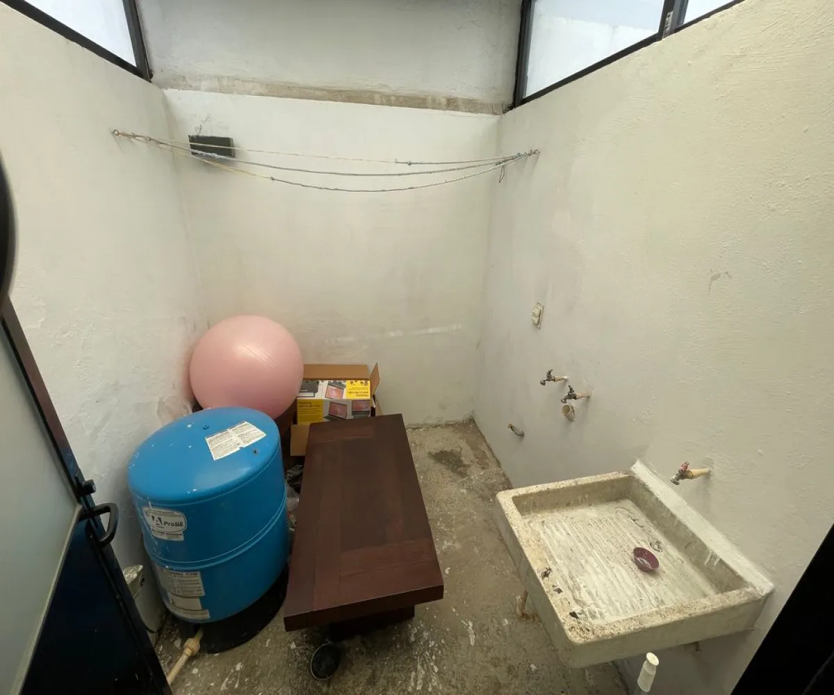 Casa En Venta,Santa Ana Tepetitlán,Prolongación Mariano Otero 3815 8, Zapopan, Jalisco 45230, 3 Habitaciones,1 Baño,Prolongación Mariano Otero,2,pk8qK4V