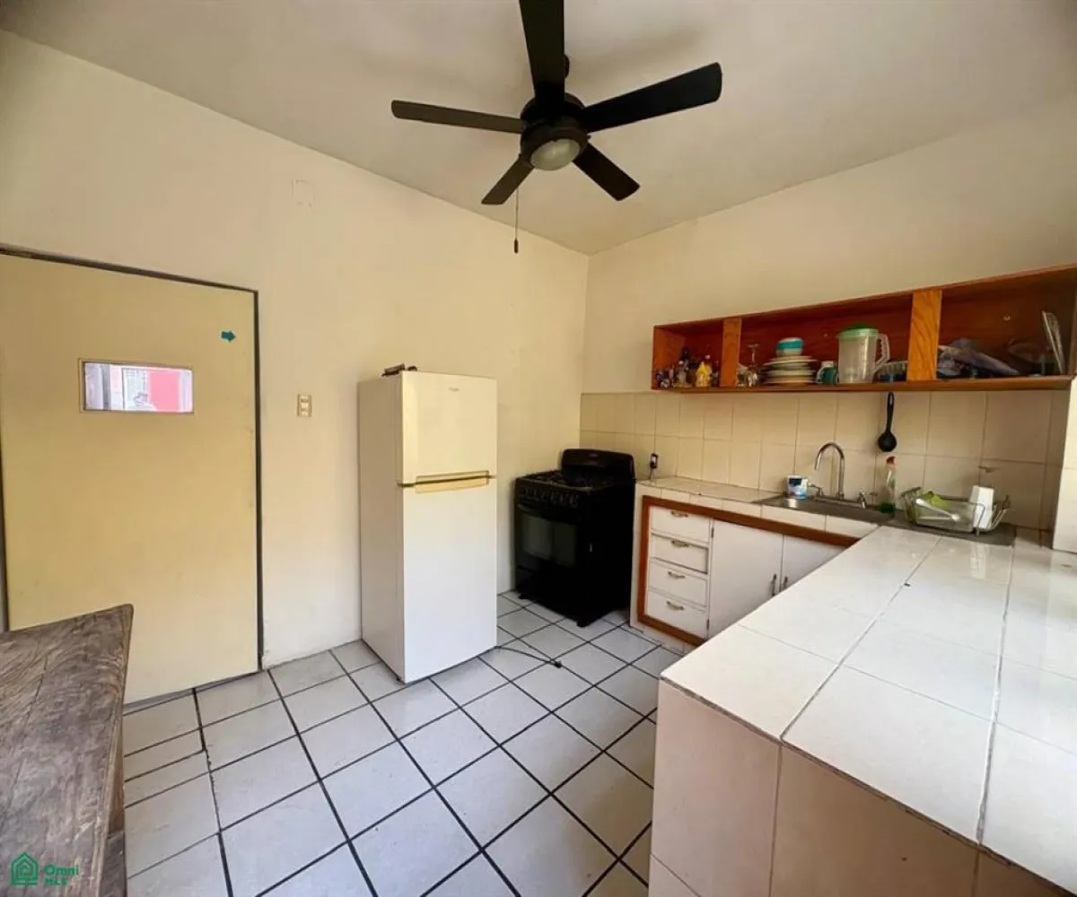 Casa En Venta,Americana,Ghilardi 188, Guadalajara, Jalisco 44160, 3 Habitaciones,1 Baño,Ghilardi,3,MX251025147