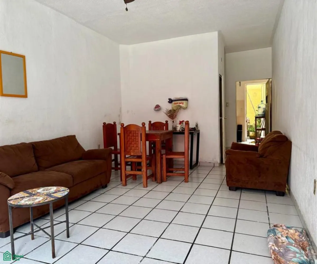 Casa En Venta,Americana,Ghilardi 188, Guadalajara, Jalisco 44160, 3 Habitaciones,1 Baño,Ghilardi,3,MX251025147