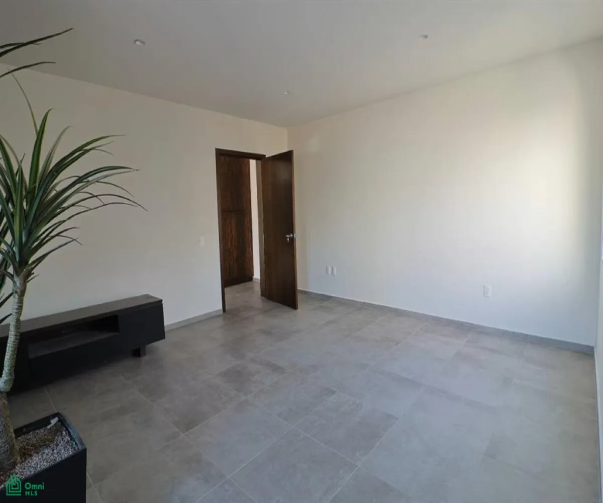 Casa En Venta,Los Sauces,Vereda de la Camelia 1, Tlajomulco de Zuniga, Jalisco 45641, 5 Habitaciones,4 Baños,Vereda de la Camelia,MX251030775