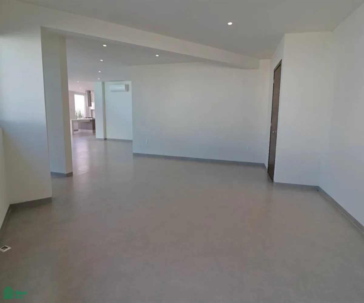 Casa En Venta,Los Sauces,Vereda de la Camelia 1, Tlajomulco de Zuniga, Jalisco 45641, 5 Habitaciones,4 Baños,Vereda de la Camelia,MX251030775