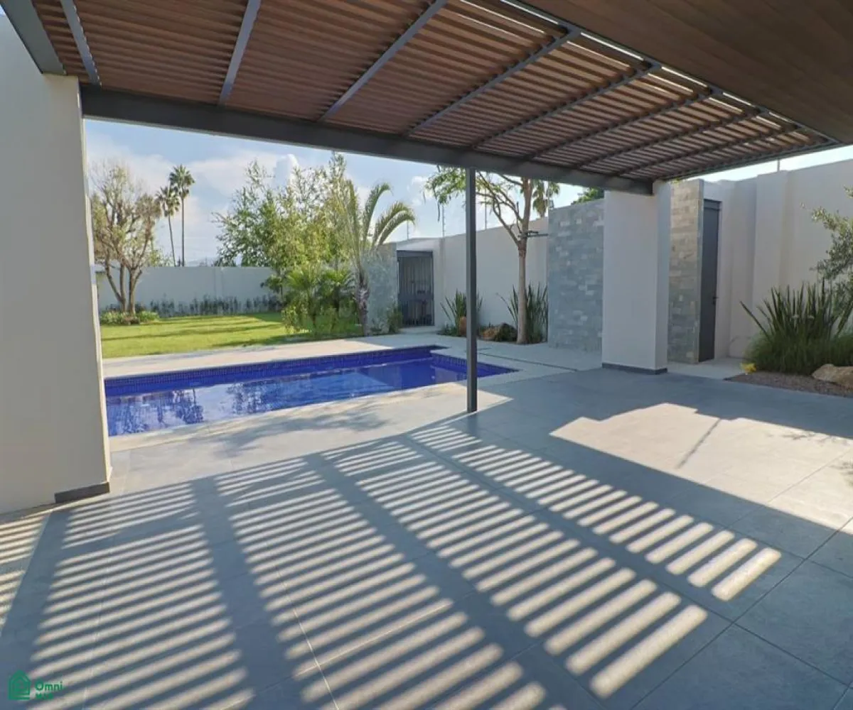 Casa En Venta,Los Sauces,Vereda de la Camelia 1, Tlajomulco de Zuniga, Jalisco 45641, 5 Habitaciones,4 Baños,Vereda de la Camelia,MX251030775