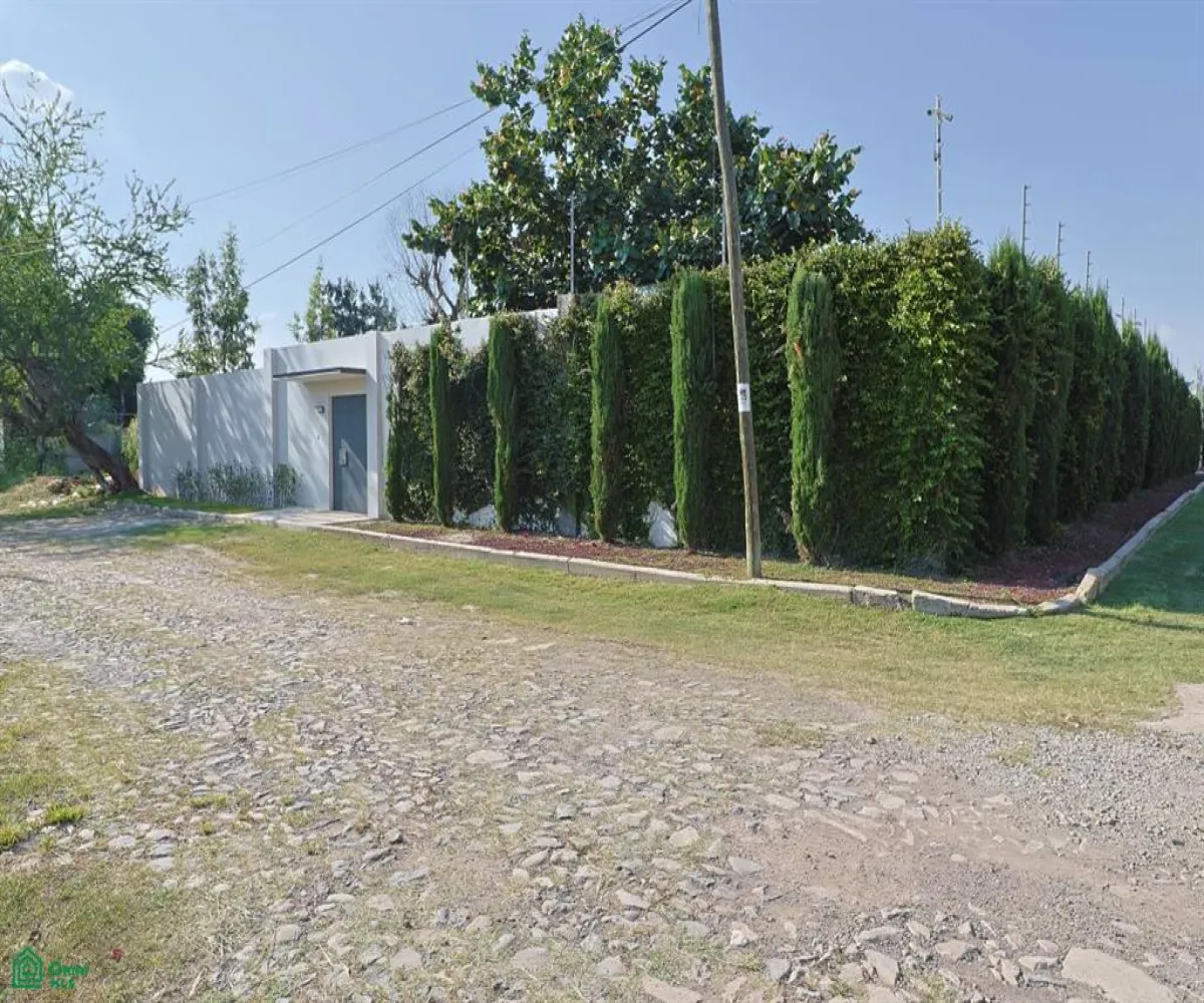 Casa En Venta,Los Sauces,Vereda de la Camelia 1, Tlajomulco de Zuniga, Jalisco 45641, 5 Habitaciones,4 Baños,Vereda de la Camelia,MX251030775