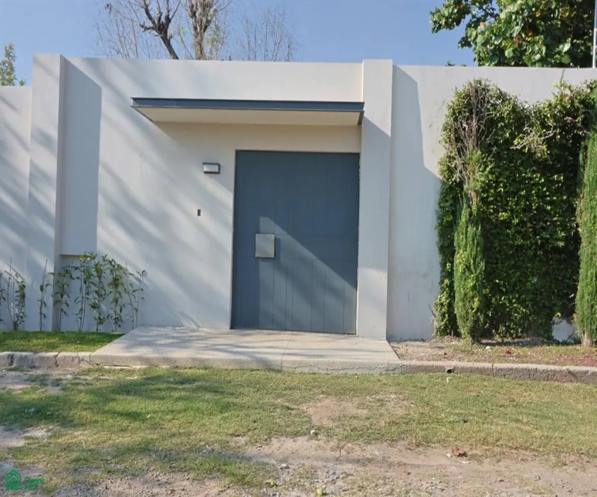 Casa En Venta,Los Sauces,Vereda de la Camelia 1, Tlajomulco de Zuniga, Jalisco 45641, 5 Habitaciones,4 Baños,Vereda de la Camelia,MX251030775