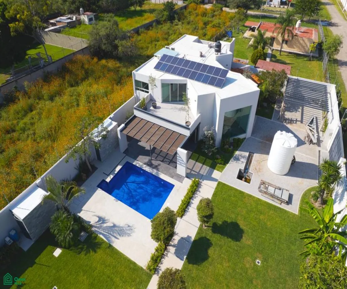 Casa En Venta,Los Sauces,Vereda de la Camelia 1, Tlajomulco de Zuniga, Jalisco 45641, 5 Habitaciones,4 Baños,Vereda de la Camelia,MX251030775