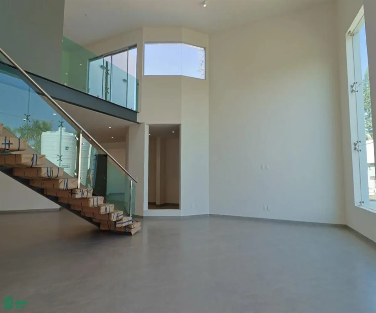 Casa En Venta,Los Sauces,Vereda de la Camelia 1, Tlajomulco de Zuniga, Jalisco 45641, 5 Habitaciones,4 Baños,Vereda de la Camelia,MX251030775