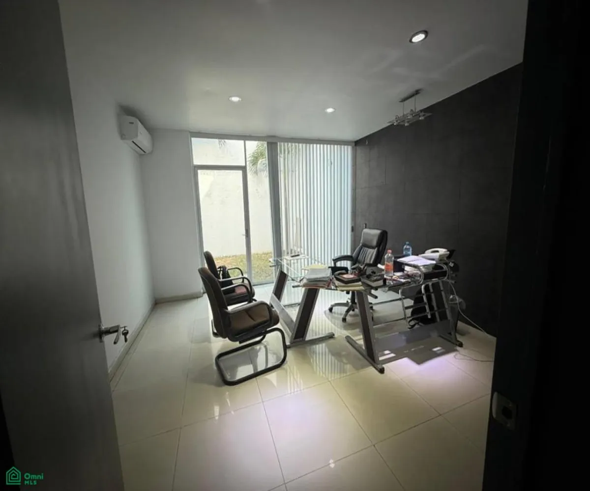 Casa En Venta,Italia,Florencia 2371, Guadalajara, Jalisco 44658, 8 Habitaciones,2 Baños,Florencia,2,MX251031292