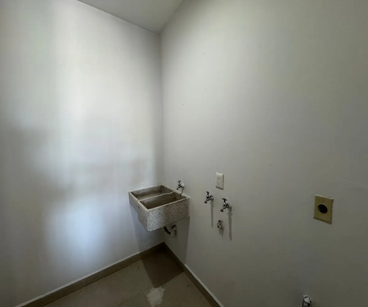 Departamento En Renta,Americana,Avenida Chapultepec Sur 460, Guadalajara, Jalisco 44140, 3 Habitaciones,2 Baños,Avenida Chapultepec Sur,12,pryOQtr