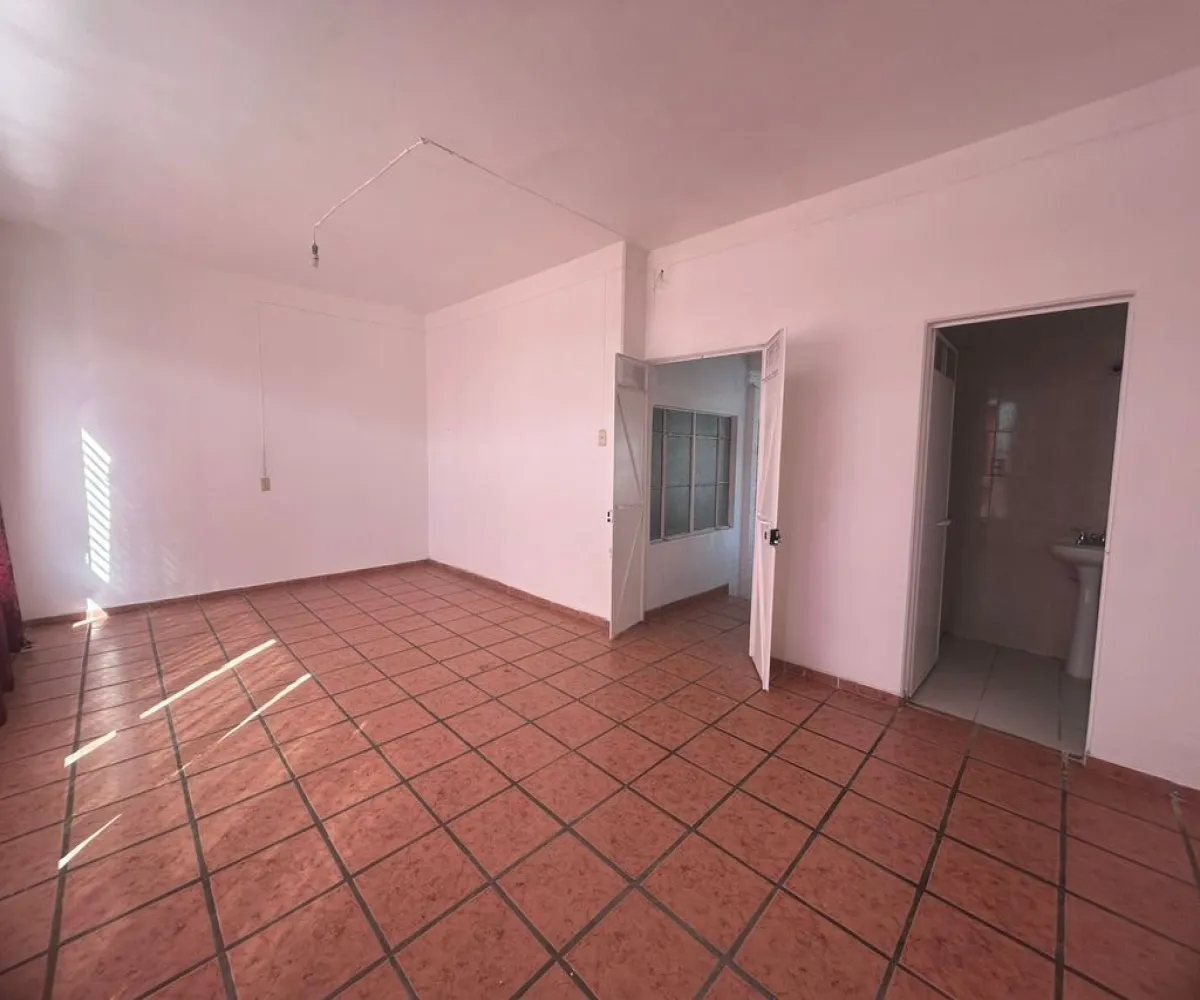 Local En Renta,Centro Barranquitas,Calle Hospital 410, Guadalajara, Jalisco 44270,2 Baños,Calle Hospital,1,pQ0zTNT