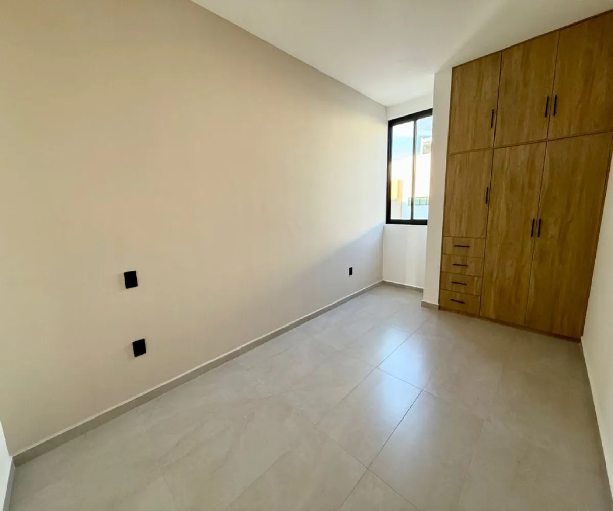 Casa En Venta,Maderias II,Avenida Madeiras 294, Zapopan, Jalisco 45134, 3 Habitaciones,3 Baños,Avenida Madeiras,3,pbHvBCN