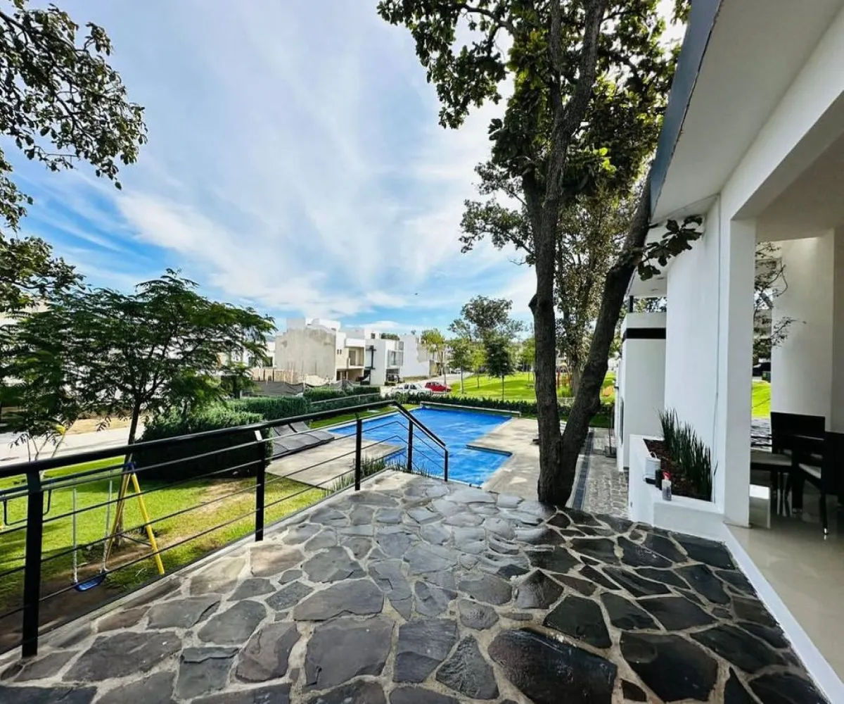 Casa En Venta,Maderias II,Avenida Madeiras 294, Zapopan, Jalisco 45134, 3 Habitaciones,3 Baños,Avenida Madeiras,3,pbHvBCN