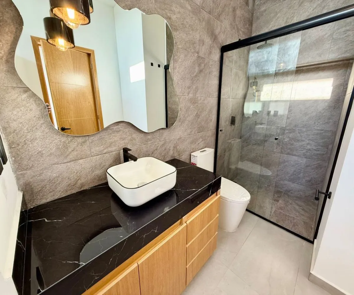 Casa En Venta,Maderias II,Avenida Madeiras 294, Zapopan, Jalisco 45134, 3 Habitaciones,3 Baños,Avenida Madeiras,3,pbHvBCN