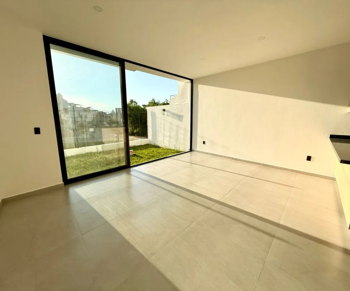 Casa En Venta,Maderias II,Avenida Madeiras 294, Zapopan, Jalisco 45134, 3 Habitaciones,3 Baños,Avenida Madeiras,3,pbHvBCN