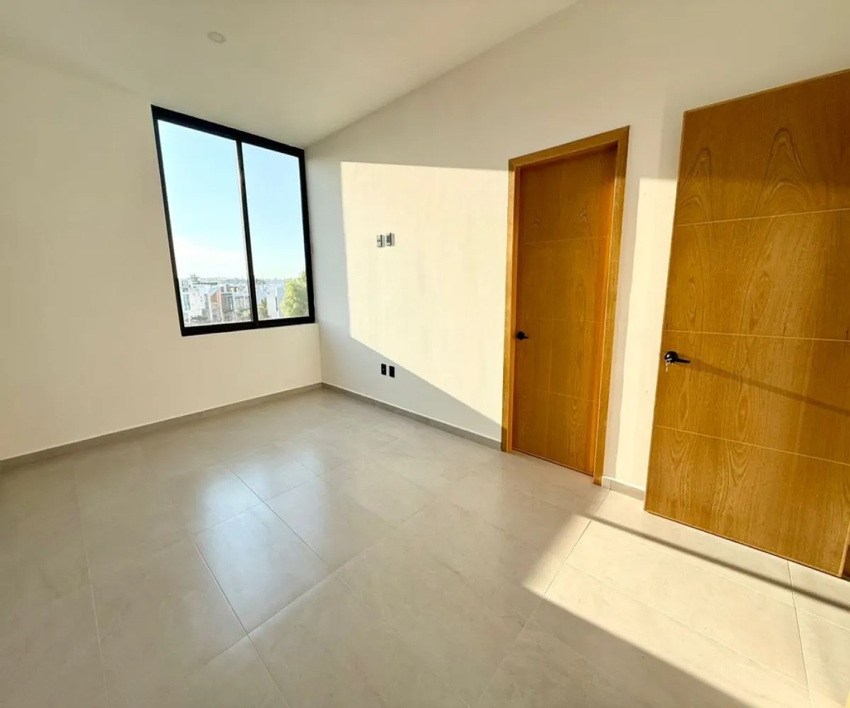 Casa En Venta,Maderias II,Avenida Madeiras 294, Zapopan, Jalisco 45134, 3 Habitaciones,3 Baños,Avenida Madeiras,3,pbHvBCN