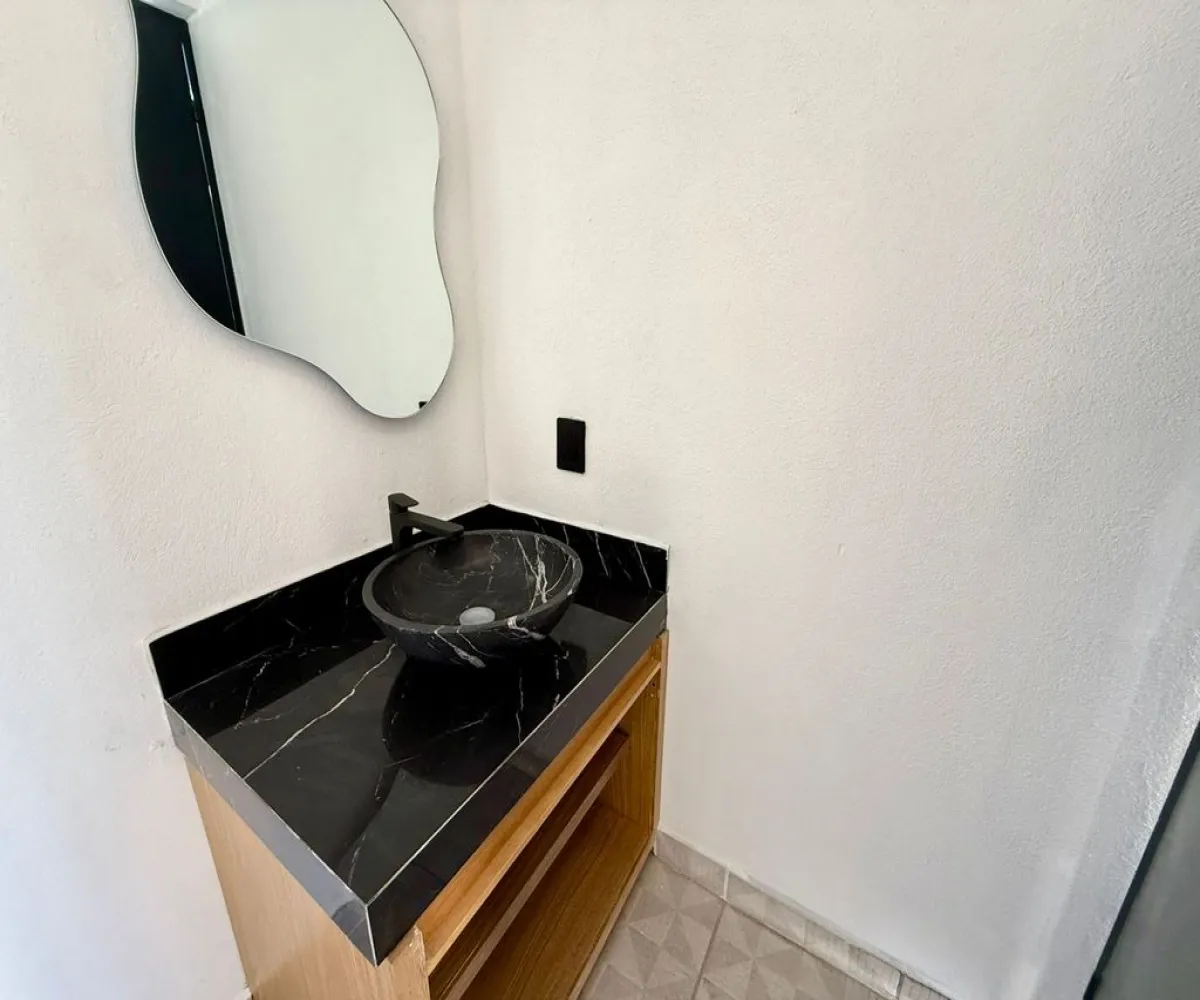 Casa En Venta,Maderias II,Avenida Madeiras 294, Zapopan, Jalisco 45134, 3 Habitaciones,3 Baños,Avenida Madeiras,3,pbHvBCN