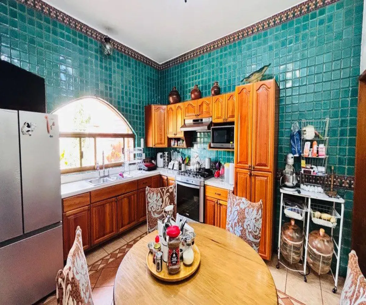 Casa En Venta,Fracc Lomas Del Seminario,Frank schubert 000, Zapopan, Jalisco 45038, 4 Habitaciones,3 Baños,Frank schubert,3,p0jRix8