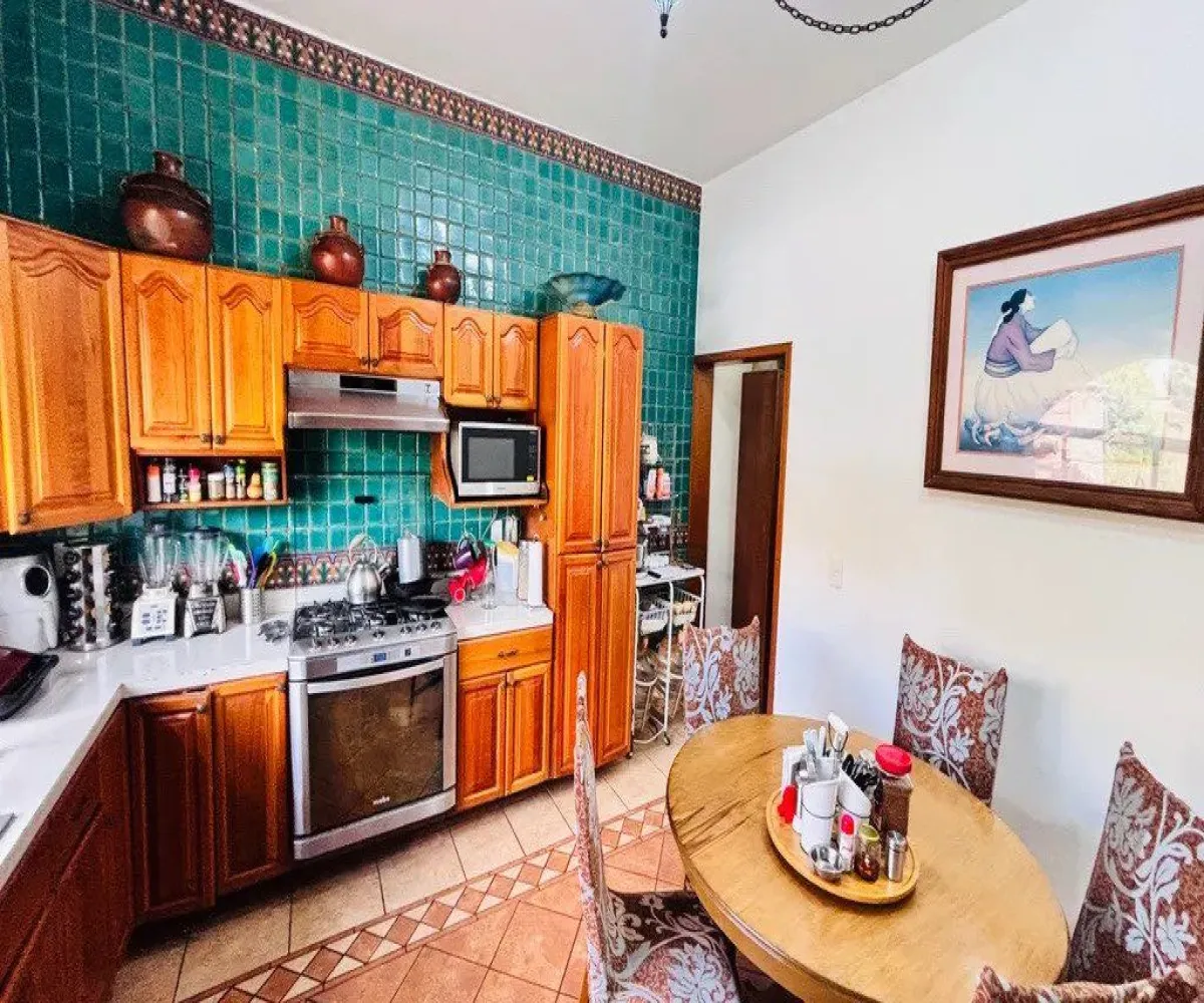 Casa En Venta,Fracc Lomas Del Seminario,Frank schubert 000, Zapopan, Jalisco 45038, 4 Habitaciones,3 Baños,Frank schubert,3,p0jRix8