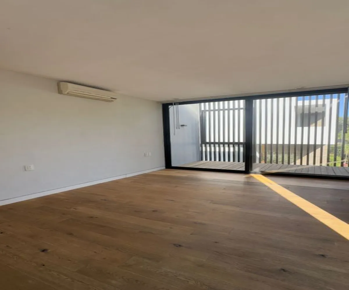 Casa En Venta,Avenida Juan Palomar y Arias 1300, Zapopan, Jalisco 45110, 4 Habitaciones,5 Baños,Avenida Juan Palomar y Arias,1,ph6YAA4