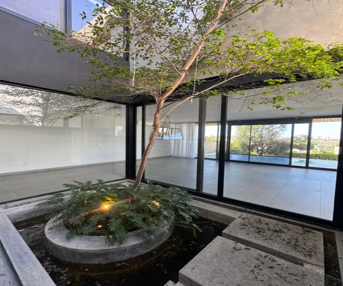 Casa En Venta,Avenida Juan Palomar y Arias 1300, Zapopan, Jalisco 45110, 4 Habitaciones,5 Baños,Avenida Juan Palomar y Arias,1,ph6YAA4