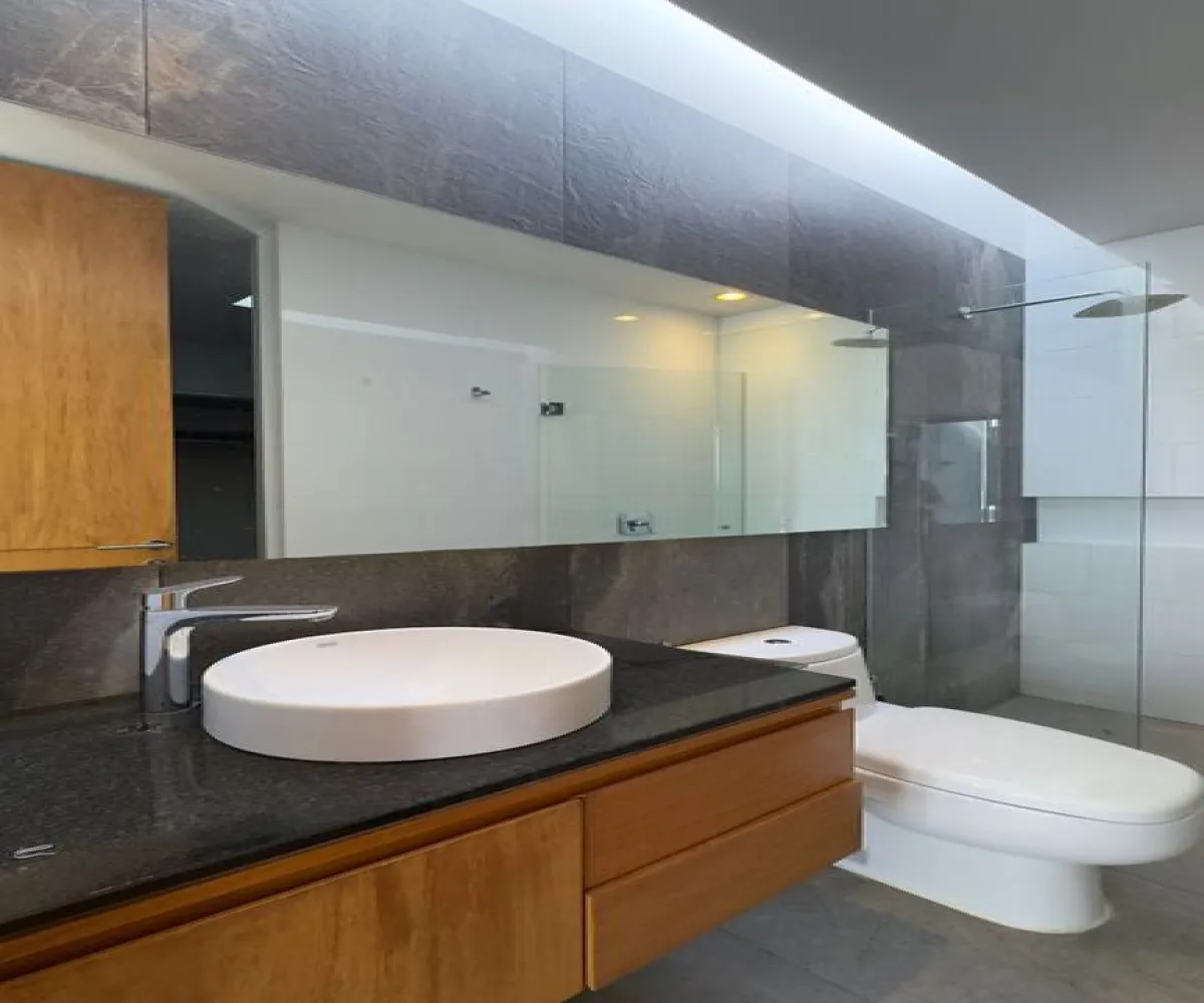 Casa En Venta,Avenida Juan Palomar y Arias 1300, Zapopan, Jalisco 45110, 4 Habitaciones,5 Baños,Avenida Juan Palomar y Arias,1,ph6YAA4