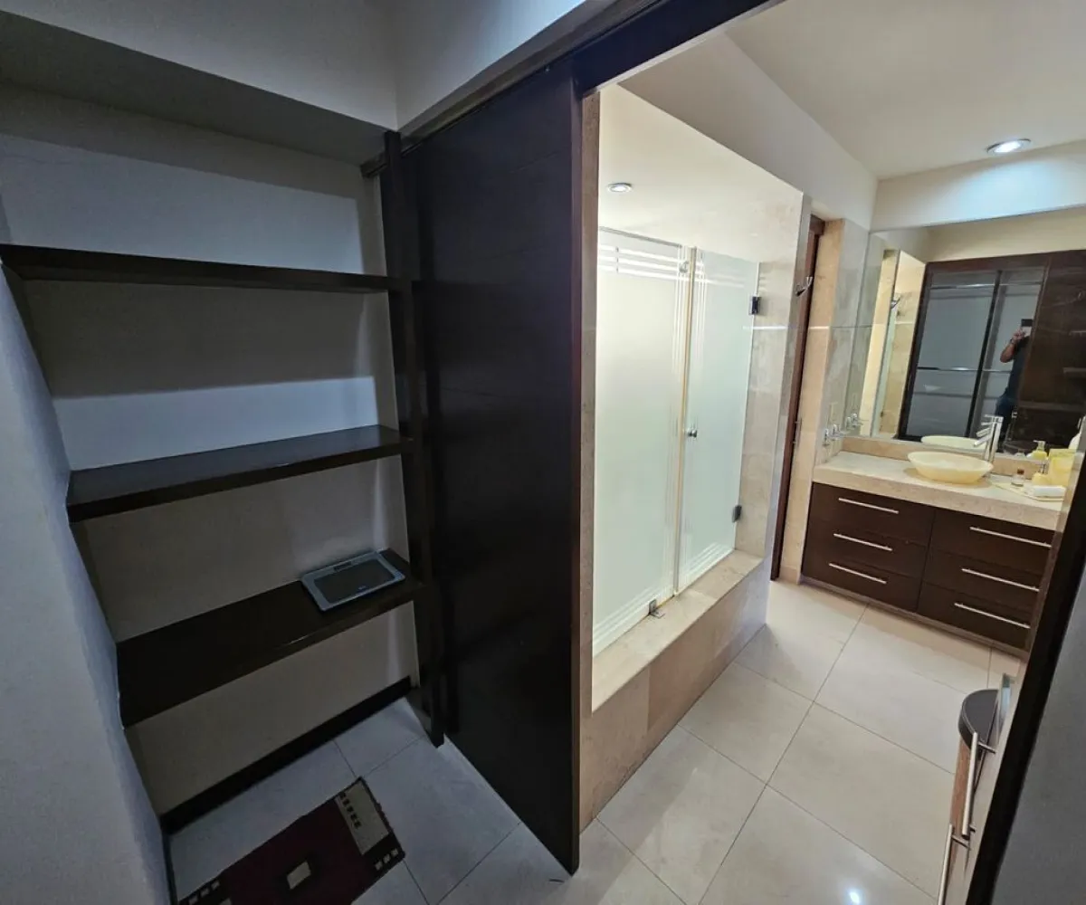 Departamento En Renta,Chapultepec Country,Diagonal Manuel Cambre 2235, Guadalajara, Jalisco 44620, 2 Habitaciones,2 Baños,Diagonal Manuel Cambre,1,pcjTtEw