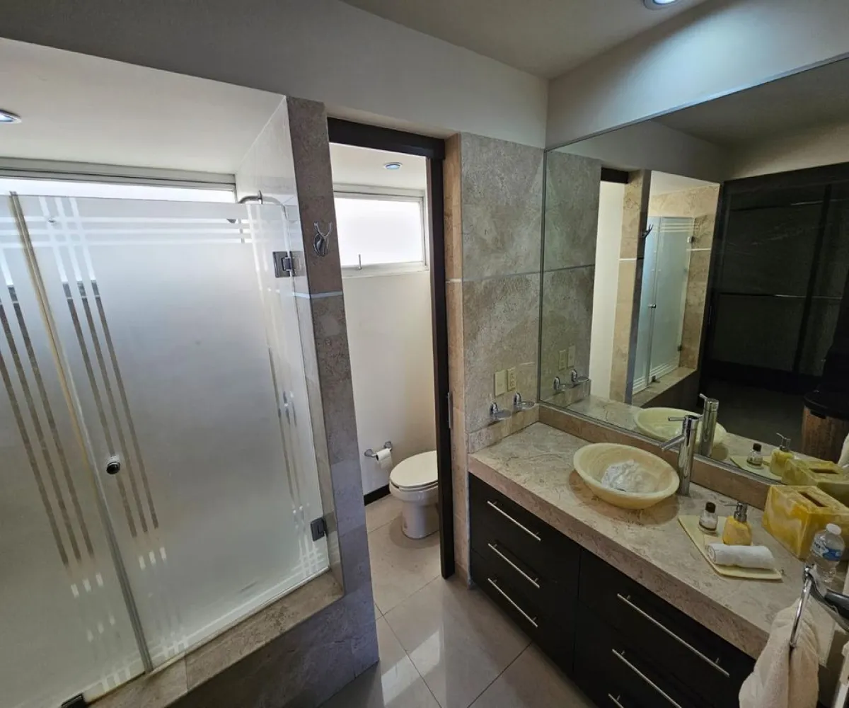 Departamento En Renta,Chapultepec Country,Diagonal Manuel Cambre 2235, Guadalajara, Jalisco 44620, 2 Habitaciones,2 Baños,Diagonal Manuel Cambre,1,pcjTtEw