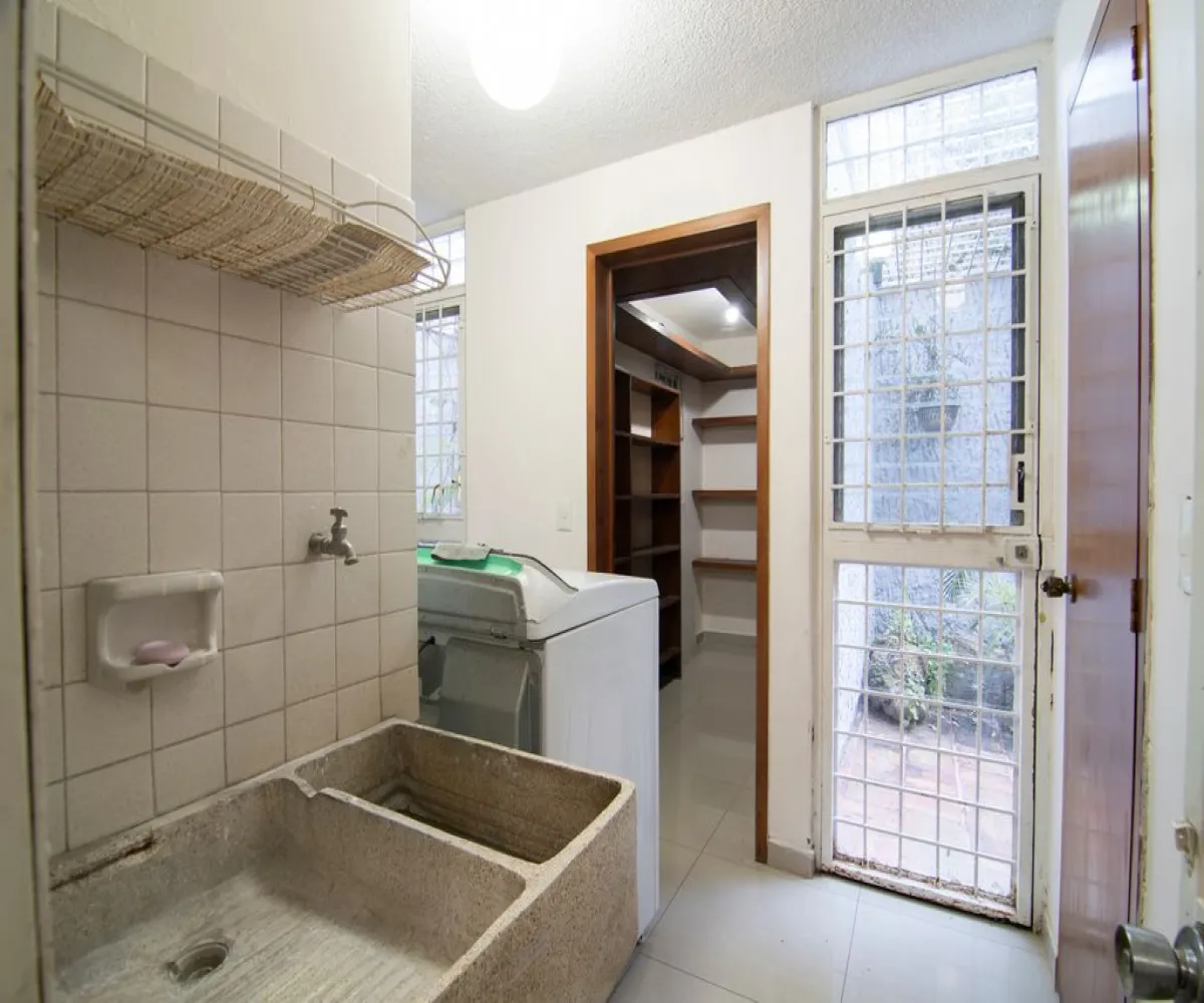 Departamento En Venta,Jardines del Bosque,Calle de la Nebulosa 2975, Guadalajara, Jalisco 44520, 3 Habitaciones,3 Baños,Calle de la Nebulosa,1,pzCZ4Lm