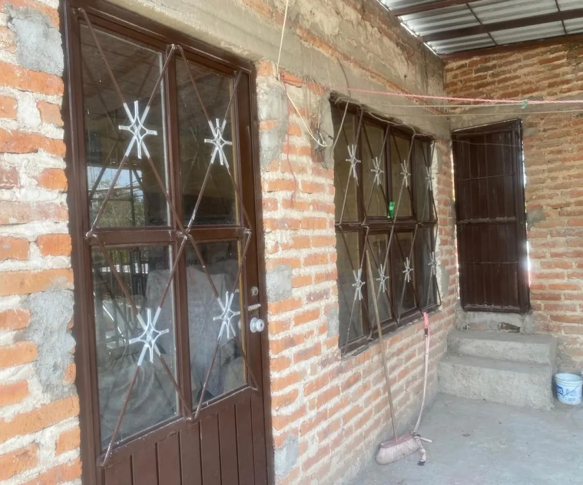 Casa En Venta,Centro,Abasolo Sur 117, Tlajomulco de Zúñiga, Jalisco 45650, 7 Habitaciones,2 Baños,Abasolo Sur,1,p8E23Gj