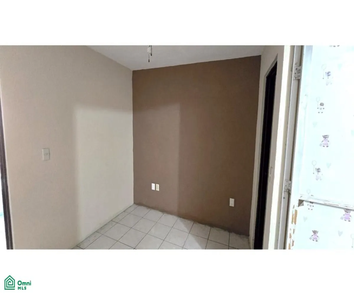 Casa En Venta,Fraccionamiento Real Del Valle,Valle de San Victor 1040, Tlajomulco de Zuniga, Jalisco 45654, 3 Habitaciones,3 Baños,Valle de San Victor,2,MX251031425