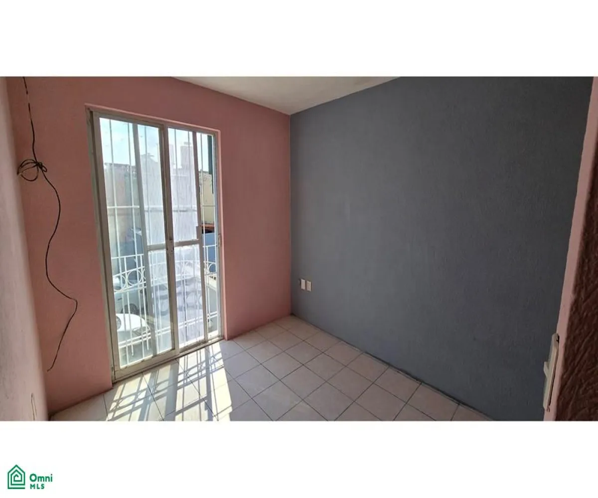 Casa En Venta,Fraccionamiento Real Del Valle,Valle de San Victor 1040, Tlajomulco de Zuniga, Jalisco 45654, 3 Habitaciones,3 Baños,Valle de San Victor,2,MX251031425