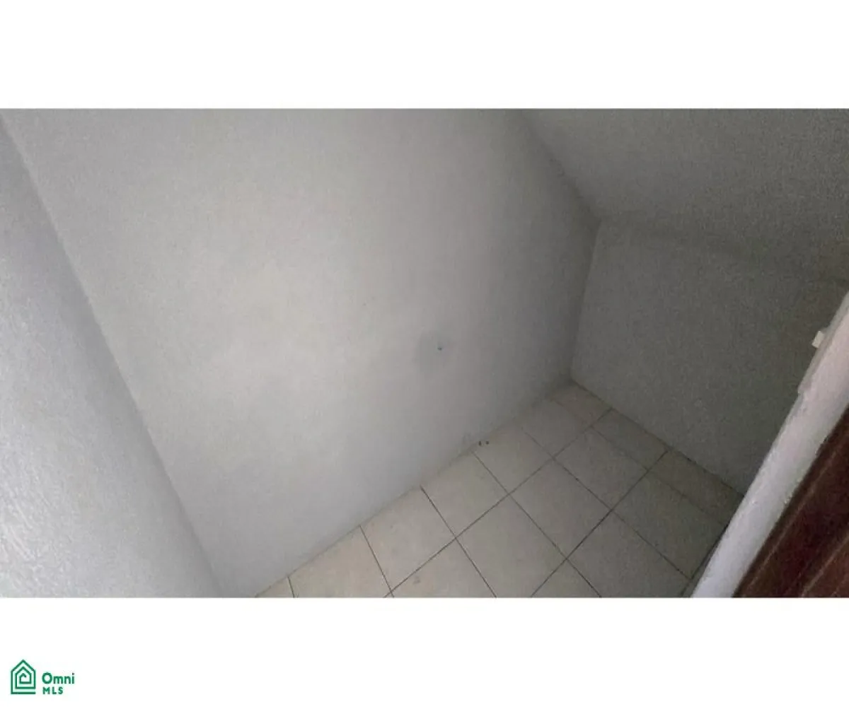 Casa En Venta,Fraccionamiento Real Del Valle,Valle de San Victor 1040, Tlajomulco de Zuniga, Jalisco 45654, 3 Habitaciones,3 Baños,Valle de San Victor,2,MX251031425