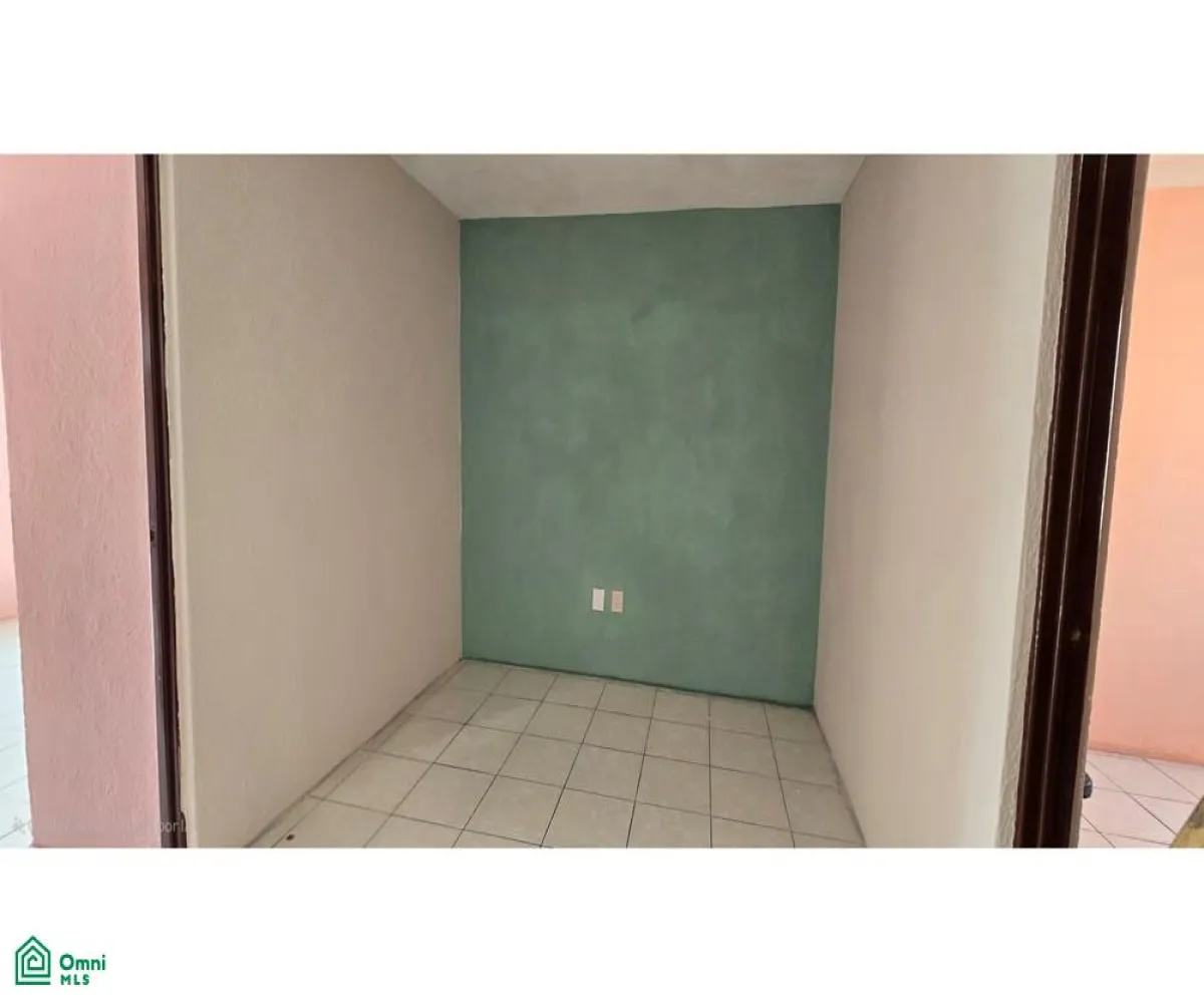 Casa En Venta,Fraccionamiento Real Del Valle,Valle de San Victor 1040, Tlajomulco de Zuniga, Jalisco 45654, 3 Habitaciones,3 Baños,Valle de San Victor,2,MX251031425