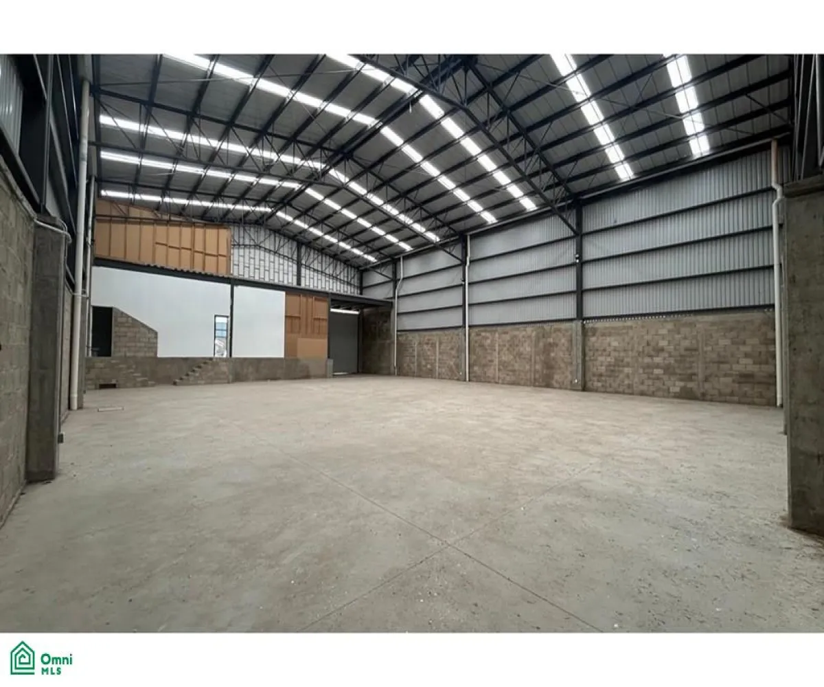 Edificio En Renta,Santa Cruz de la Loma (Tepetates),Santa Cruz de las flores S/N, Tlajomulco de Zuniga, Jalisco 45644,Santa Cruz de las flores,MX251031471