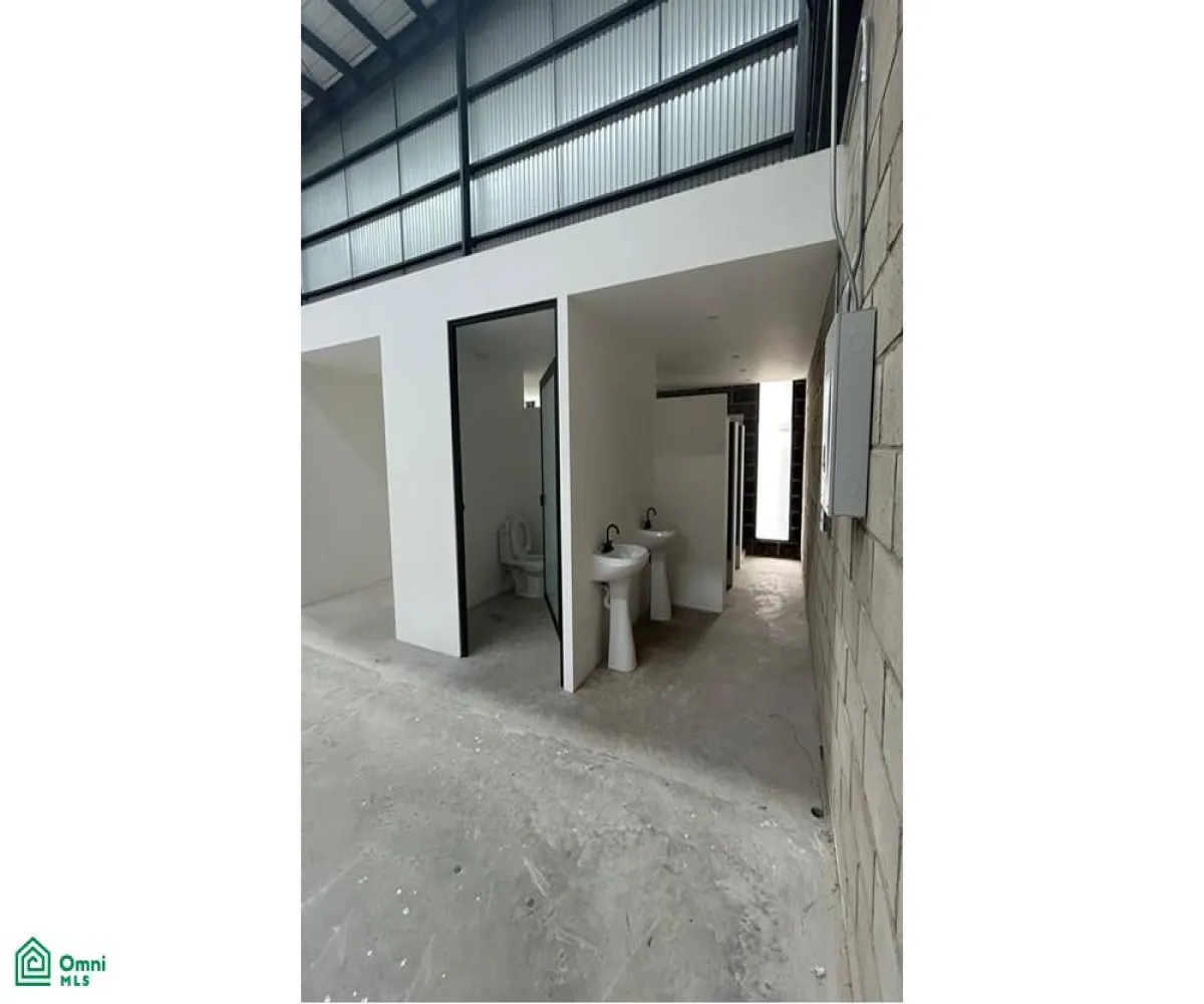 Edificio En Renta,Santa Cruz de la Loma (Tepetates),Santa Cruz de las flores S/N, Tlajomulco de Zuniga, Jalisco 45644,Santa Cruz de las flores,MX251031471