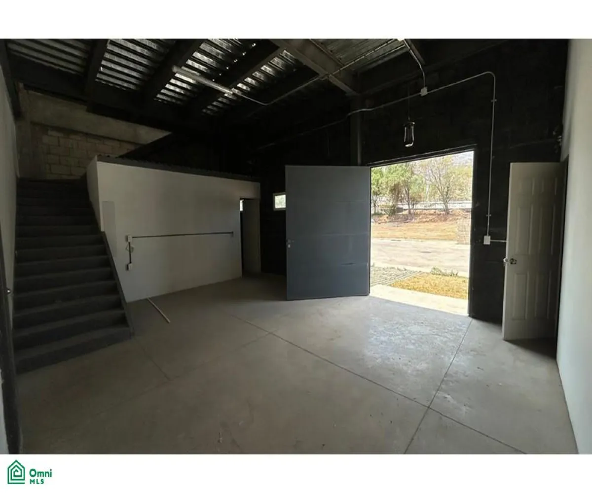 Edificio En Renta,Santa Cruz de la Loma (Tepetates),Santa Cruz de las flores S/N, Tlajomulco de Zuniga, Jalisco 45644,Santa Cruz de las flores,MX251031471