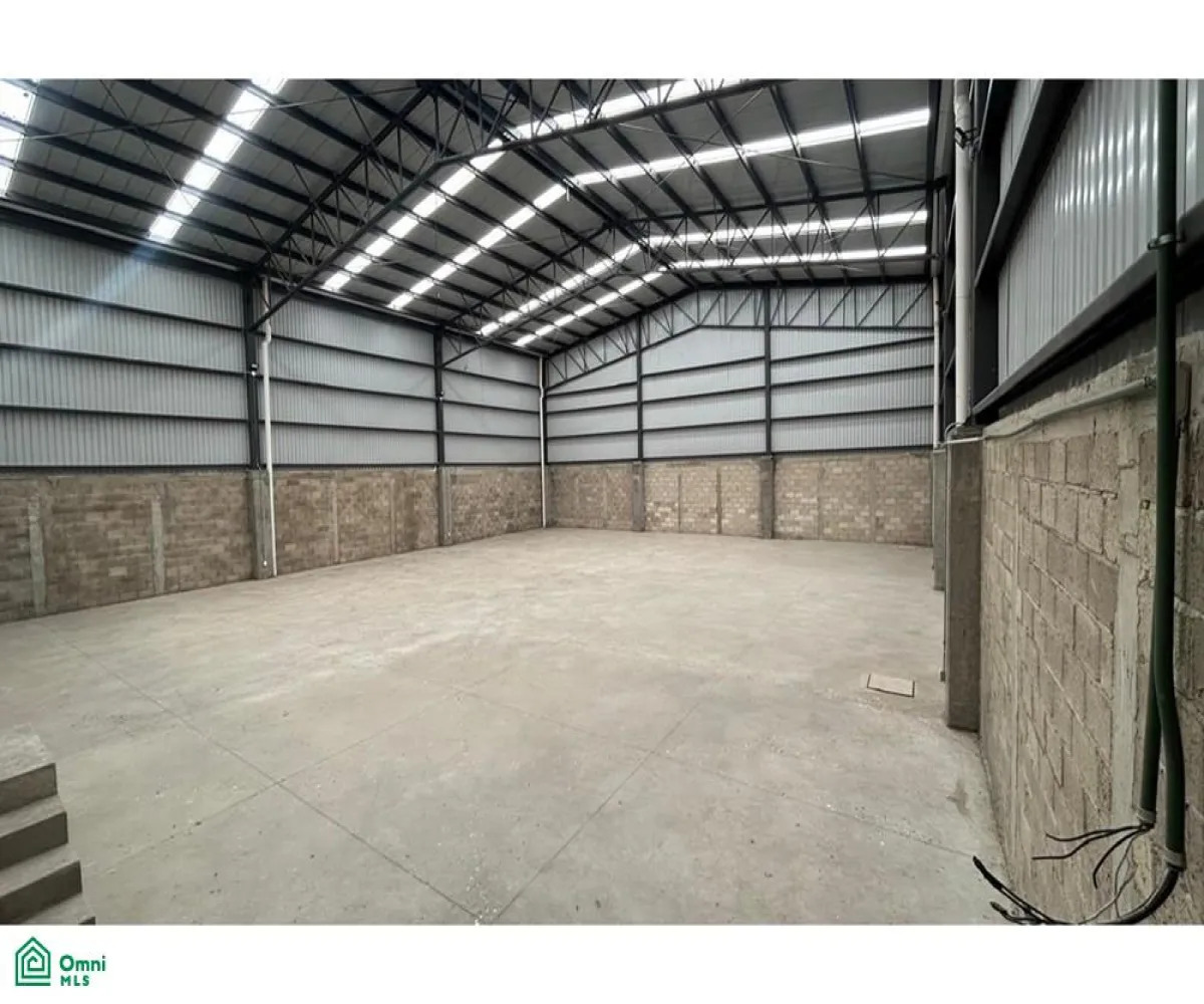 Edificio En Renta,Santa Cruz de la Loma (Tepetates),Santa Cruz de las flores S/N, Tlajomulco de Zuniga, Jalisco 45644,Santa Cruz de las flores,MX251031471