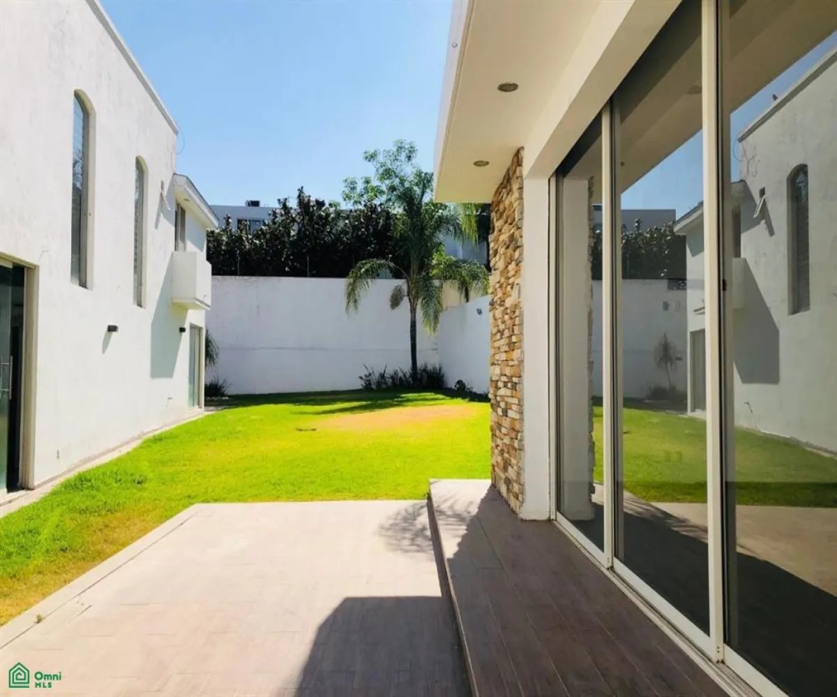 Casa En Venta,El Palomar,PASEO DE LOS PINOS 129, Tlajomulco de Zuniga, Jalisco 45643, 4 Habitaciones,4 Baños,PASEO DE LOS PINOS,2,MX251031651
